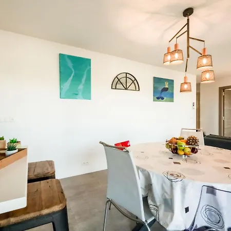 Chateau-5 By Interhome Daire